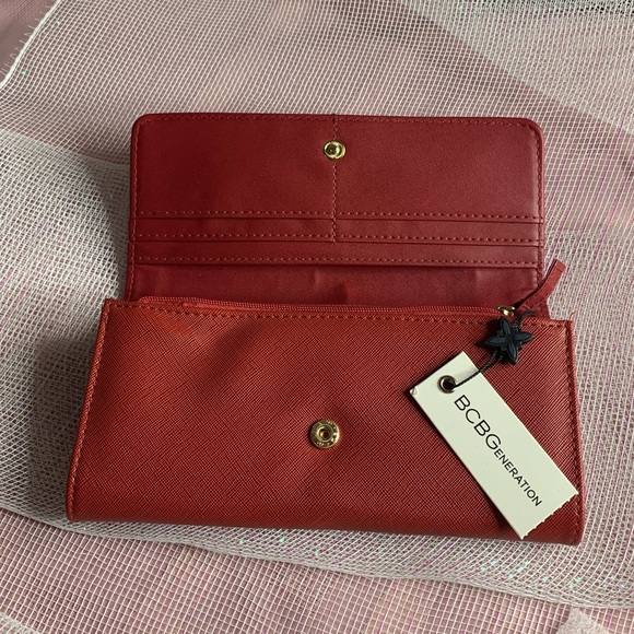 BCBGeneration Wallet - Picture 2 of 4